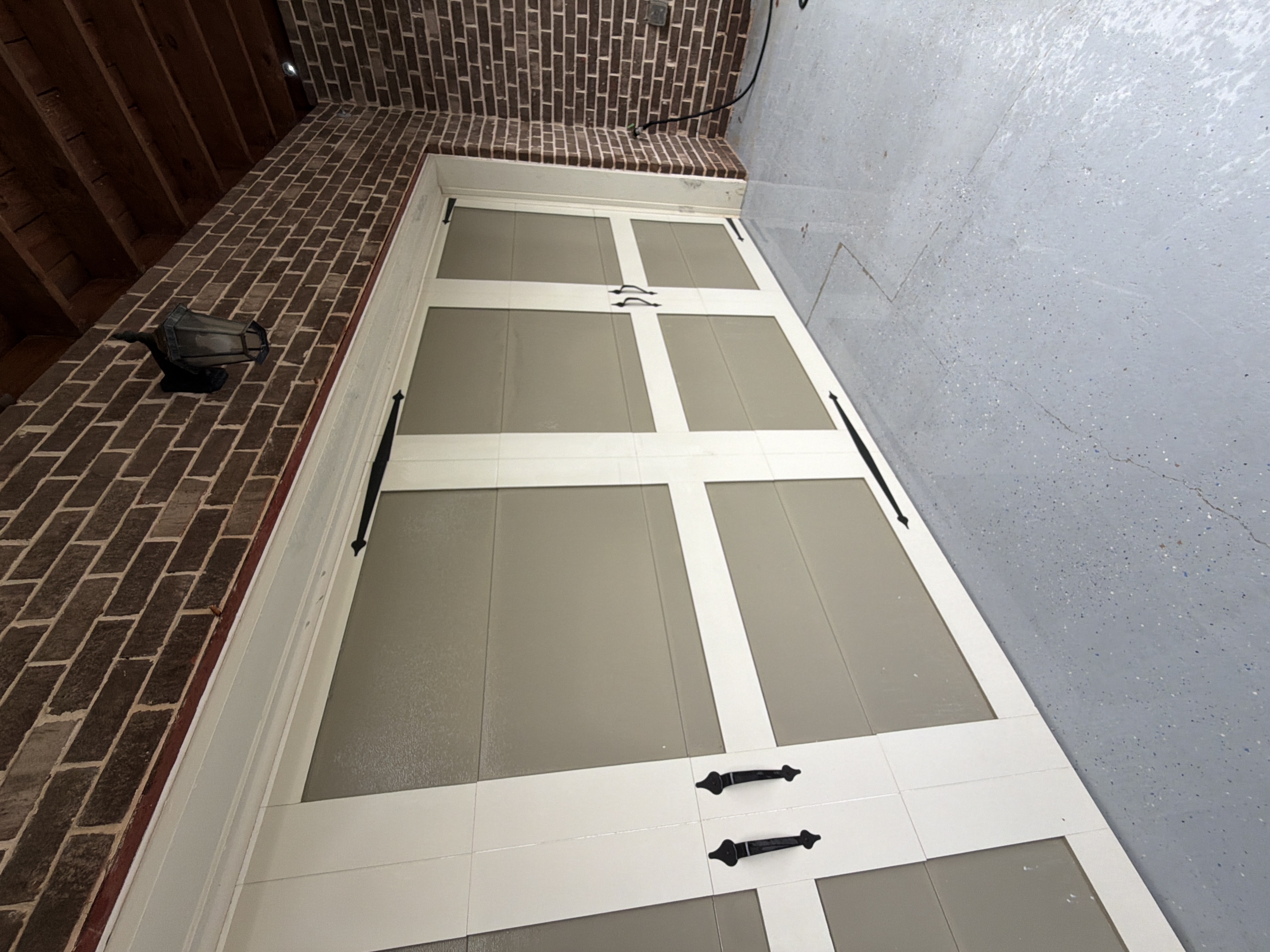 The garage door after the wash.